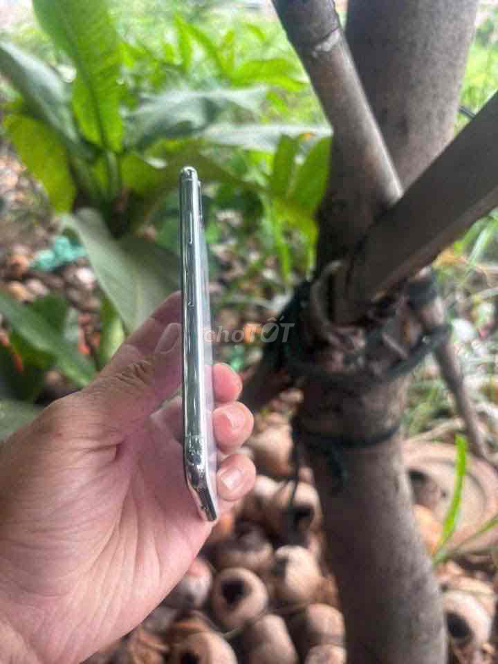 Apple iPhone X 256GB Bạc Đã qua sử dụng. Mua bán Điện thoại tại Thành phố Dĩ An Bình Dương được đăng bởi Thanh Danh hình 1