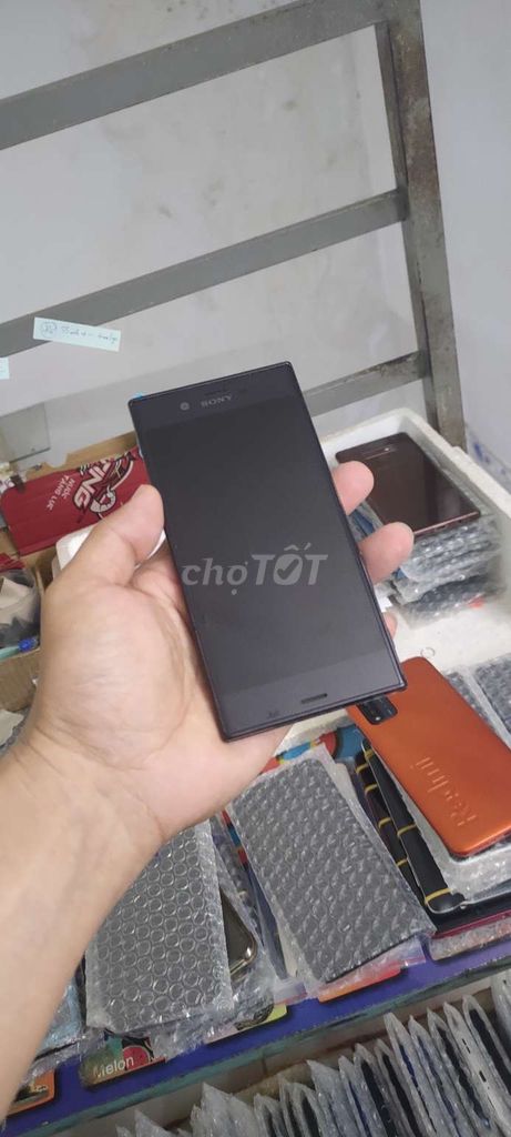 Sony XZs, ram 4gb, 64gb. Mua bán Điện thoại tại Quận Gò Vấp Tp Hồ Chí Minh được đăng bởi A LONG   nhận thanh toán THẺ TÍN DỤNG hình 3