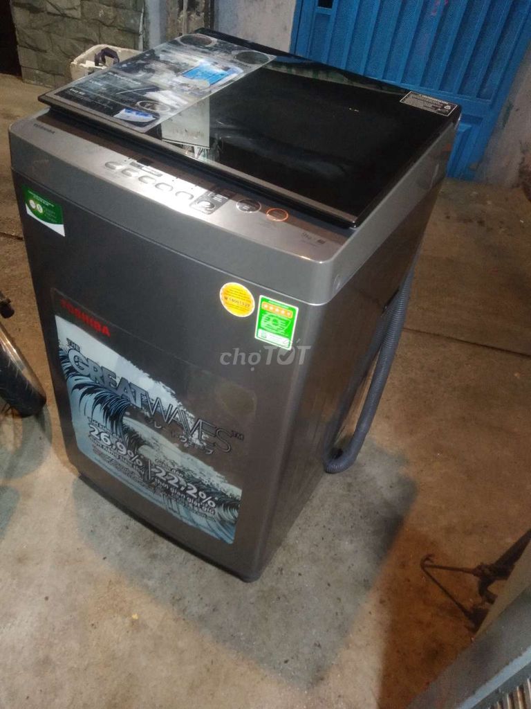 Máy giặt Toshiba 9kg like new. Mua bán Máy giặt tại Quận 8 Tp Hồ Chí Minh được đăng bởi binh đong hình 1