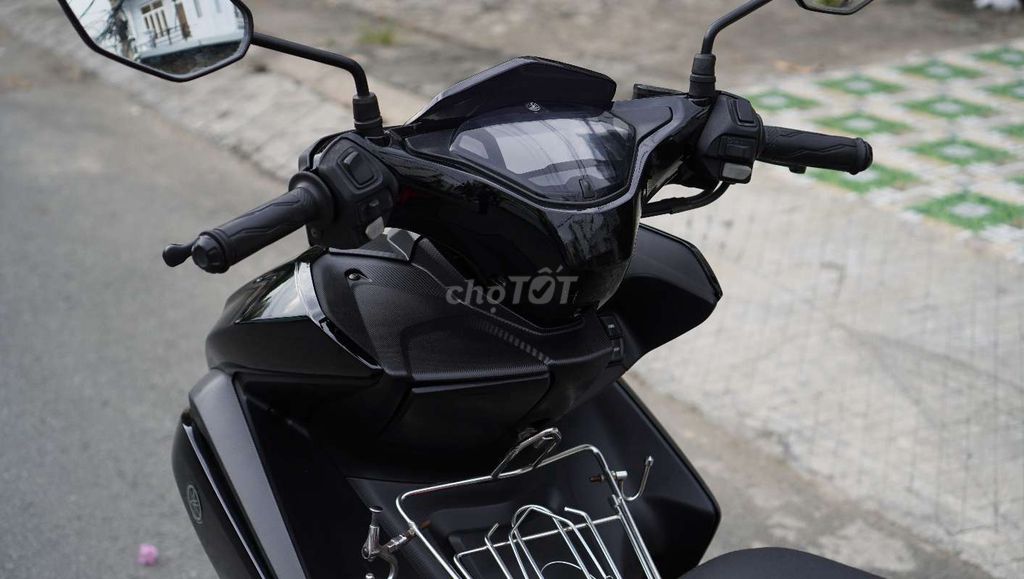 Yamaha NVX 125 Smartkey - Đen Đỏ - BSSG. Mua bán Xe máy tại Quận Tân Phú Tp Hồ Chí Minh được đăng bởi Đỗ Hoàng hình 4