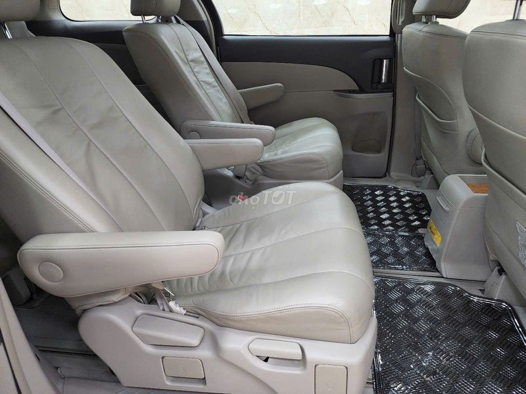 Toyota Previa bản cao nhất, xe nhà trùm mền. Mua bán Ô tô tại Quận 10 Tp Hồ Chí Minh được đăng bởi Chị My  hình 8