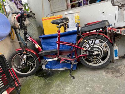 Xe đạp điện Asama màu Đỏ Hư bình. Mua bán Xe điện tại Thành phố Biên Hòa Đồng Nai được đăng bởi Tran trường son