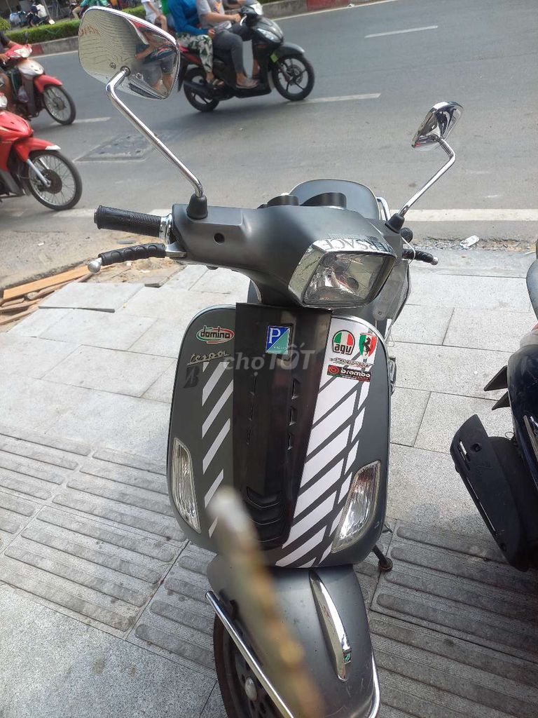 Vespa máy 3vie. Mua bán Xe máy tại Quận 8 Tp Hồ Chí Minh được đăng bởi minhminh hình 1