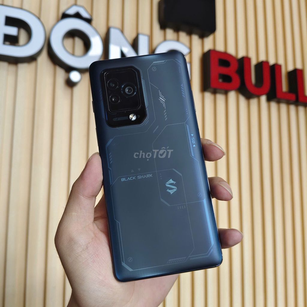 Black Shark 5 Pro 12/256GB ★ᴛʜᴜ ᴆᴛ ᴄᴜ̃★. Mua bán Điện thoại tại Quận Ninh Kiều Cần Thơ được đăng bởi DI ĐỘNG BULL hình 1