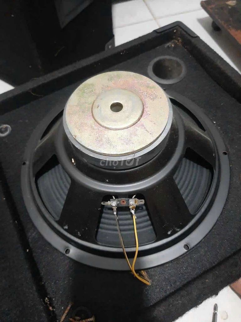Loa bass 30cm Đã qua sử dụng. Mua bán Tivi, Âm thanh tại Huyện Mỏ Cày Nam Bến Tre được đăng bởi thiết bị âm thanh hình 1