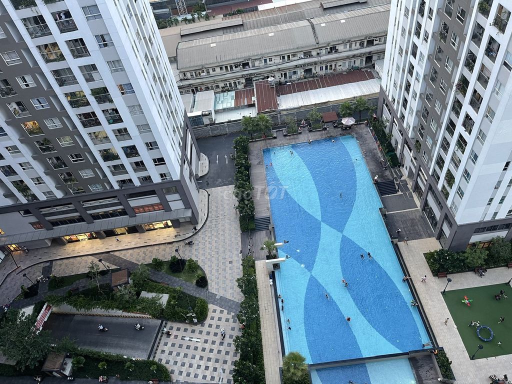 Аренда · 3 комн. · 84 м² · Quận Tân Phú, ул. Hòa Bình