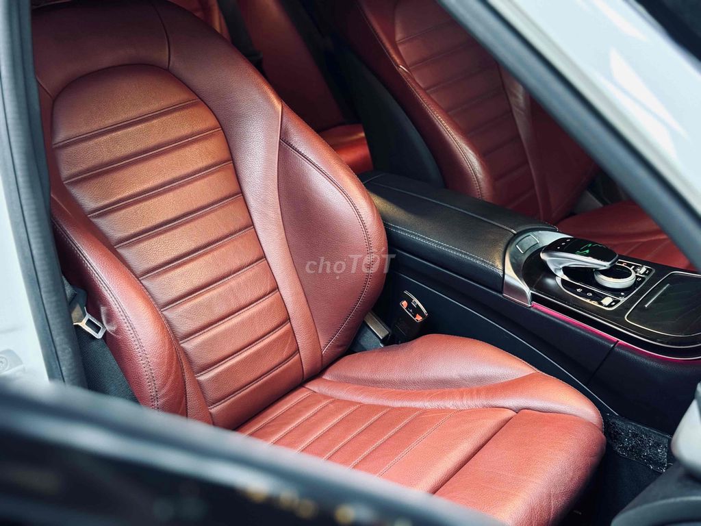 Mercedes Benz C Class 2015 C300 AMG - 84000 km. Mua bán Ô tô tại Quận Tân Bình Tp Hồ Chí Minh được đăng bởi GREENWAY AUTO hình 11