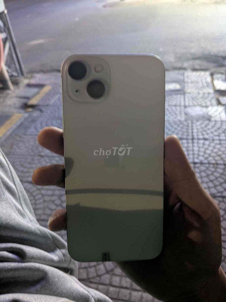 iPhone 15 Plus 128GB Trắng Nguyên zin. Mua bán Điện thoại tại Quận Hải Châu Đà Nẵng được đăng bởi ducP hình 1