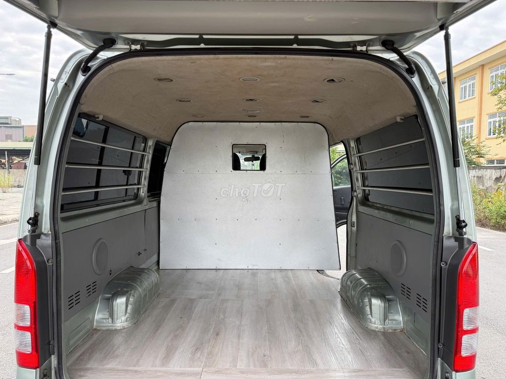 Toyota Hiace van 6 chỗ 2008  - 12000 km. Mua bán Ô tô tại Huyện Đông Anh Hà Nội được đăng bởi siêu thị ô tô Nhật Bắc hình 16