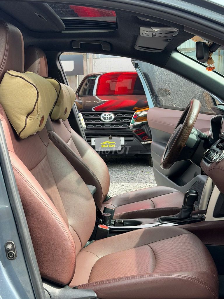 Toyota Cross 2021 Xăng điện 20.000km Xám. Mua bán Ô tô tại Thành phố Thủ Đức Tp Hồ Chí Minh được đăng bởi Giang Đỗ hình 11