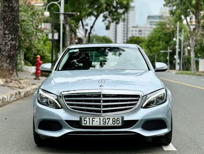 Mercedes Benz C250 Model 2016- 53000 km. Mua bán Ô tô tại Quận 1 Tp Hồ Chí Minh được đăng bởi Nguyễn Đang Quế