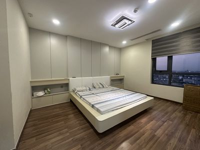 CÓ SLOT OTO- CHO THUÊ DECAPELLA 3PN đầy đủ nội thất , chỉ xách vali ở