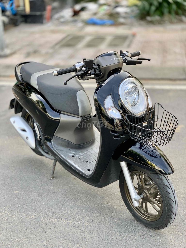 Honda Scoopy 2022 Chính Chủ – Full Đen Bóng – Zin. Mua bán Xe máy tại Thành phố Thủ Đức Tp Hồ Chí Minh được đăng bởi Khương Phan hình 4