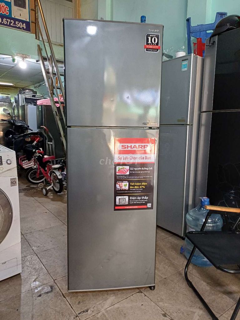 Tủ lạnh Sharp 241 lít Inverter Xám đã sử dụng. Mua bán Tủ lạnh tại Quận 6 Tp Hồ Chí Minh được đăng bởi Anh Quý hình 1