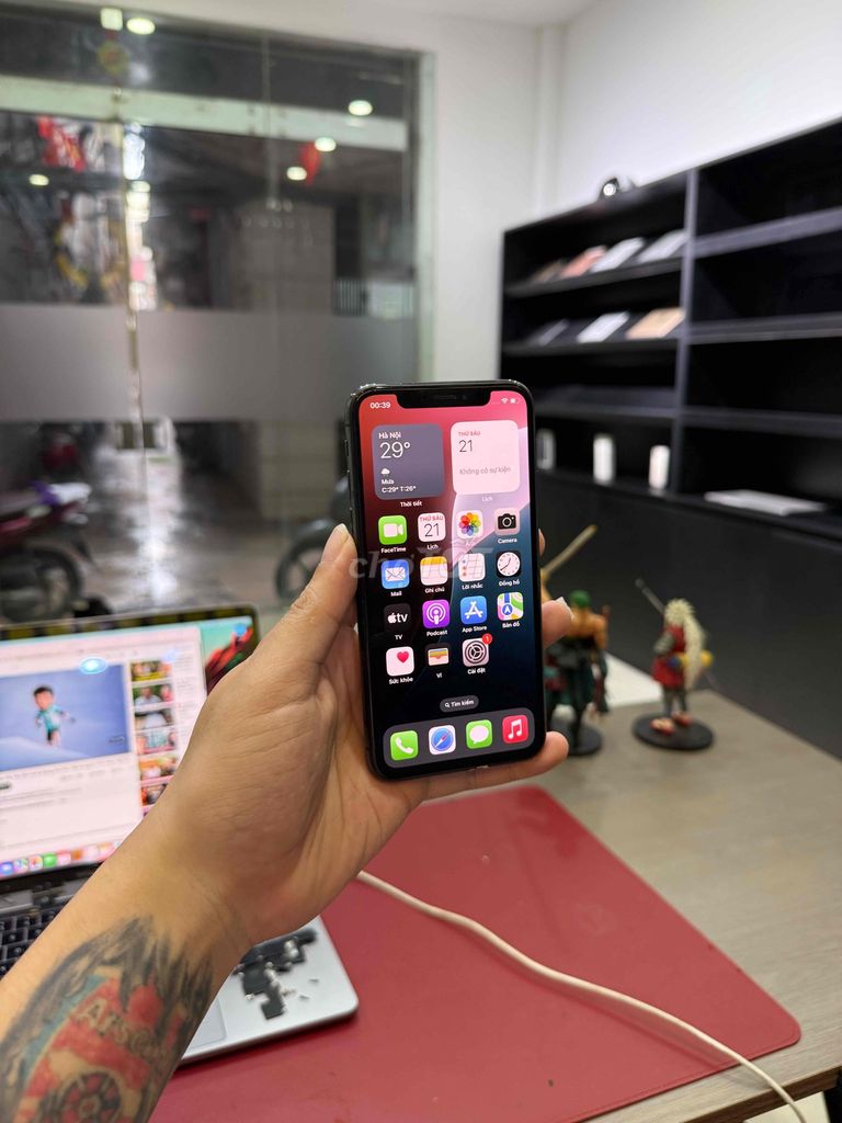 Apple iPhone Xs QTE 256GB Đen Zin All Nguyên Bản. Mua bán Điện thoại tại Quận Đống Đa Hà Nội được đăng bởi Hà Nội Mobile Bao Duyệt Nợ Xấu hình 1