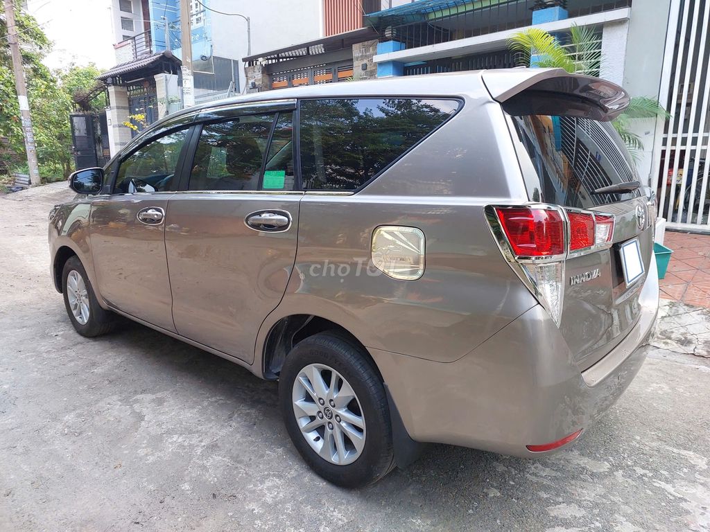 Toyota Innova 2018 2.0E - 81200 km