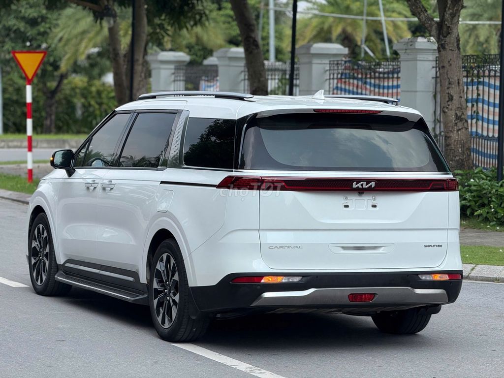 Kia Carnival 3.5 Signature 2022 Trắng. Mua bán Ô tô tại Quận Long Biên Hà Nội được đăng bởi PHÚC LÂM  AUTO hình 15