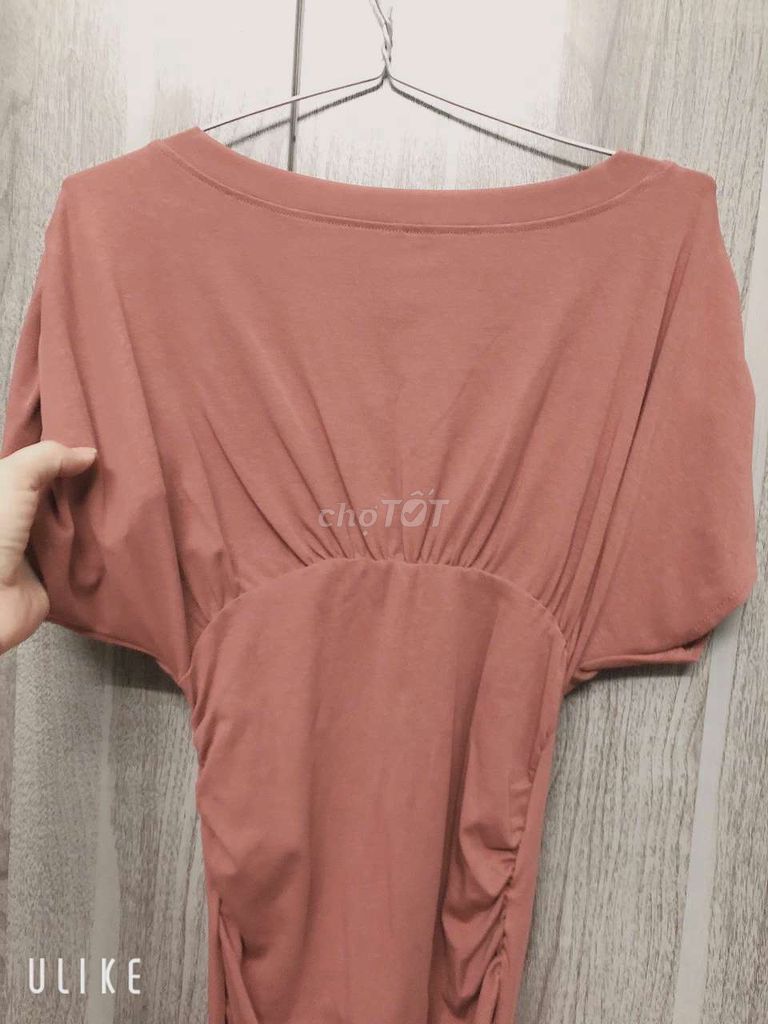Đầm Nữ Hồng đất Vải mềm co giãn Chưa mặc. Mua bán Quần áo tại Quận 10 Tp Hồ Chí Minh được đăng bởi Ngọc Nguyễn Nail hình 1