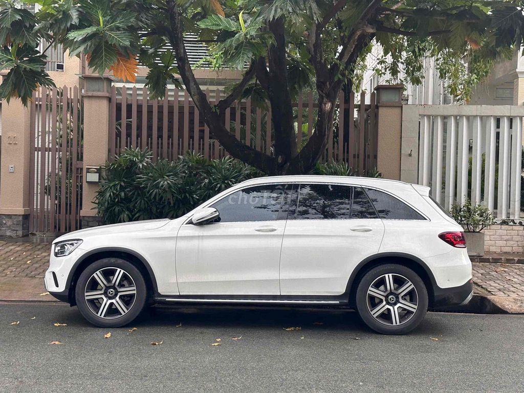 Mercedes Benz GLC200 4 Matic 2021 - 30000 km. Mua bán Ô tô tại Quận 7 Tp Hồ Chí Minh được đăng bởi Thế Giới Xe Đức Sài Gòn hình 4