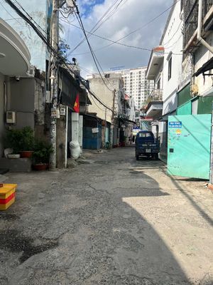 Plot of land 70 m² · Đường Tân Thới Nhất 13