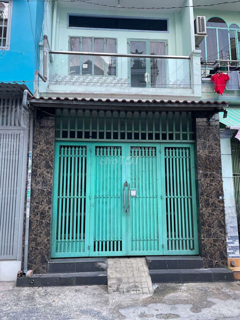 bán nhà 2 tầng HXT trịnh đình trọng 33.7m ngang 4m giá rẻ