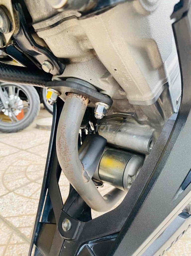 Honda Sonic 2018 Đen Đỏ 8000 km. Mua bán Xe máy tại Quận Ninh Kiều Cần Thơ được đăng bởi CHXM Tân Liên Hưng 2 hình 10