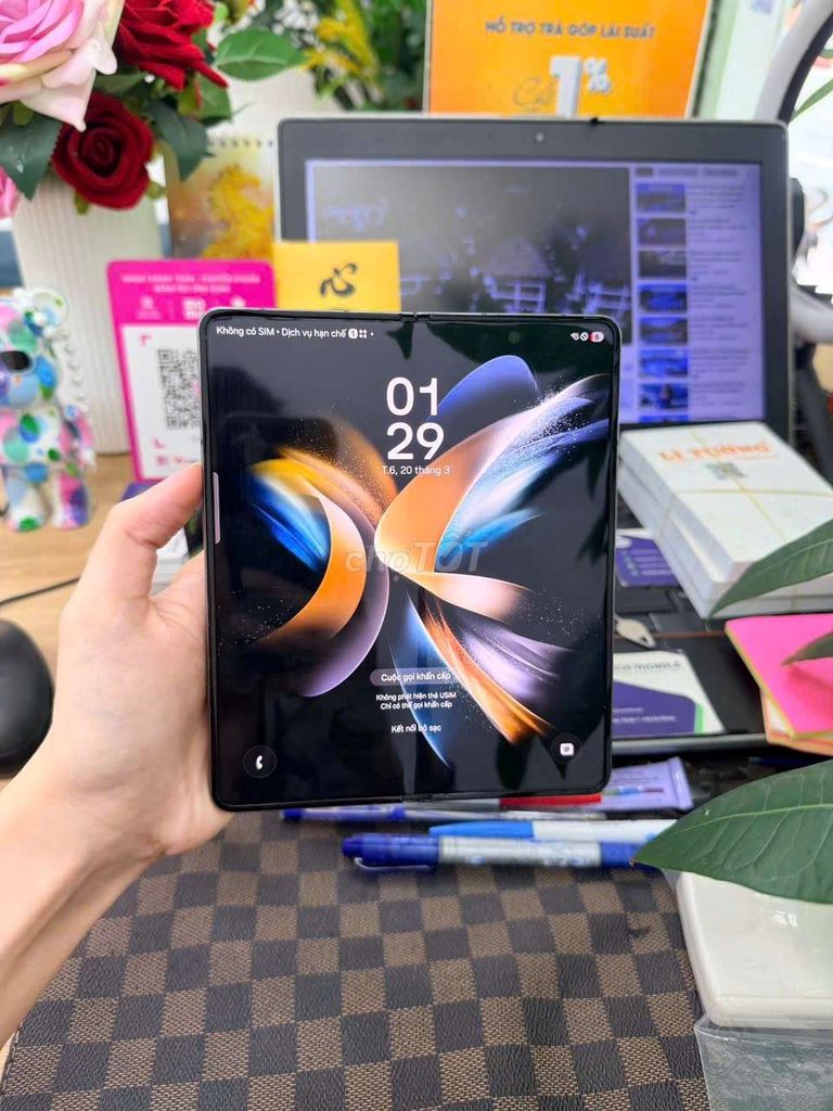 Samsung Galaxy Z Fold4 Đen. Mua bán Điện thoại tại Quận Bình Thạnh Tp Hồ Chí Minh được đăng bởi Minh phương hình 1