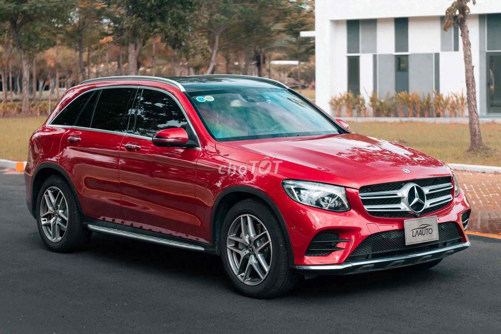 Mercedes GLC300 4Matic 2019. Mua bán Ô tô tại Quận 3 Tp Hồ Chí Minh được đăng bởi Tiền Bùi LONGANH  hình 4