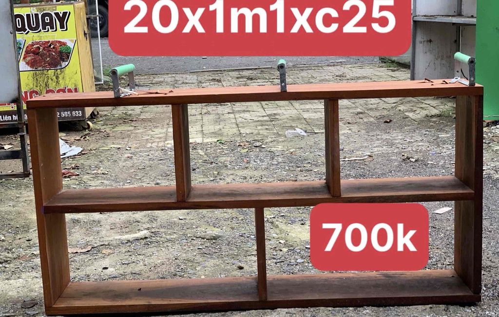 Kệ sách gỗ nâu đã sử dụng. Mua bán Tủ, kệ gia đình tại Quận Sơn Trà Đà Nẵng được đăng bởi THẾ GIỚI ĐỒ CŨ ĐỒ CỔ LỚN NHẤT MIỀN TRUNG hình 1
