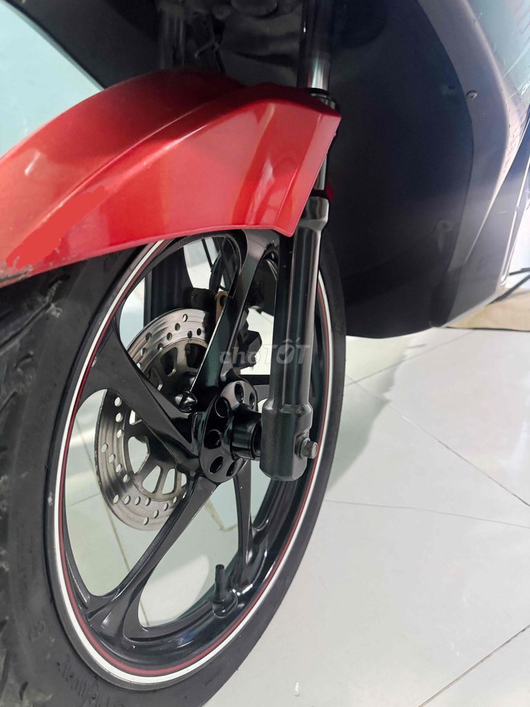 Yamaha Nouvo SX красно-черный (недорого)