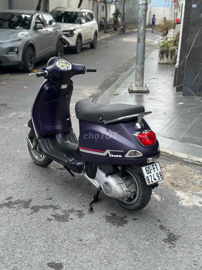 Пьяджо Веспа LX125 3 года 2015 Фиолетовый