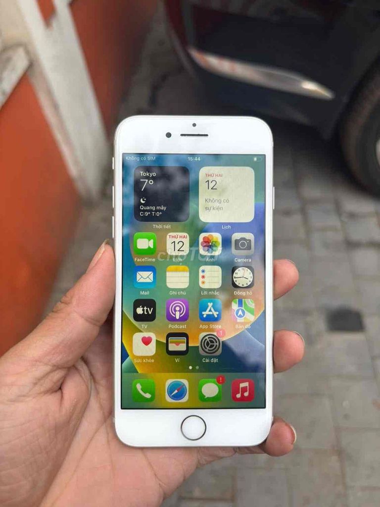 Apple iPhone 8 64GB Trắng Quốc tế. Mua bán Điện thoại tại Quận Bắc Từ Liêm Hà Nội được đăng bởi Tuấn Lê hình 1