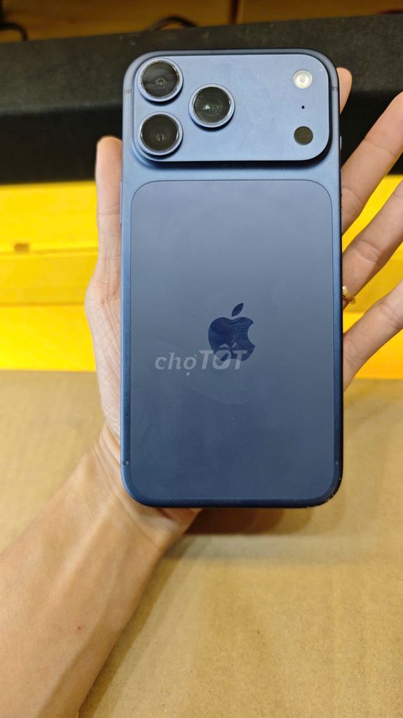 iPhone 17 Pro Max 256GB Xanh. Mua bán Điện thoại tại Quận Sơn Trà Đà Nẵng được đăng bởi Võ Quốc Dũng hình 1