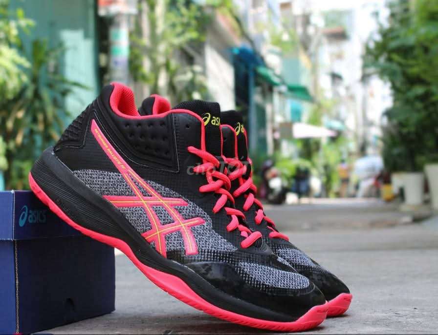 Giày Asics Netburner Ballistics FF MT size 37.5. Mua bán Đồ thể thao, Dã ngoại tại Thị xã Tân Uyên Bình Dương được đăng bởi Nguyễn Châu Ngọc Nhi hình 1