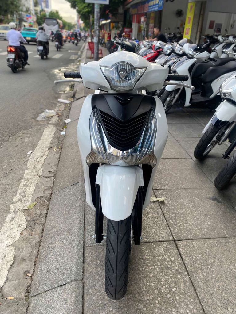 Honda SH 150 2015 mới 90% Bstp chính chủ. Mua bán Xe máy tại Quận Tân Phú Tp Hồ Chí Minh được đăng bởi Tuanduy hình 2