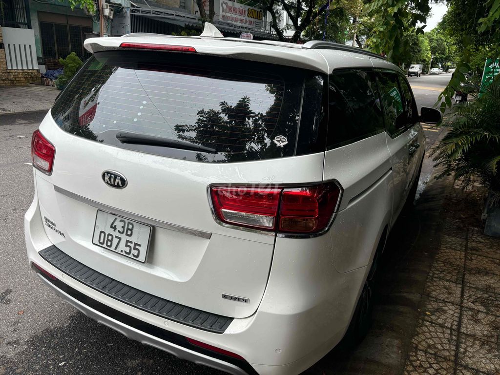 Kia Sedona 2015 2.2L DATH - 120000 km. Mua bán Ô tô tại Quận Cẩm Lệ Đà Nẵng được đăng bởi Minh Huy hình 1