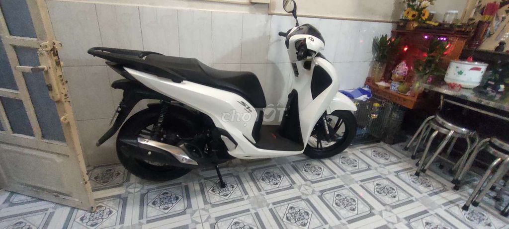 Xe SH150 abs. Mua bán Xe máy tại Quận Bình Thạnh Tp Hồ Chí Minh được đăng bởi Tấn hình 3