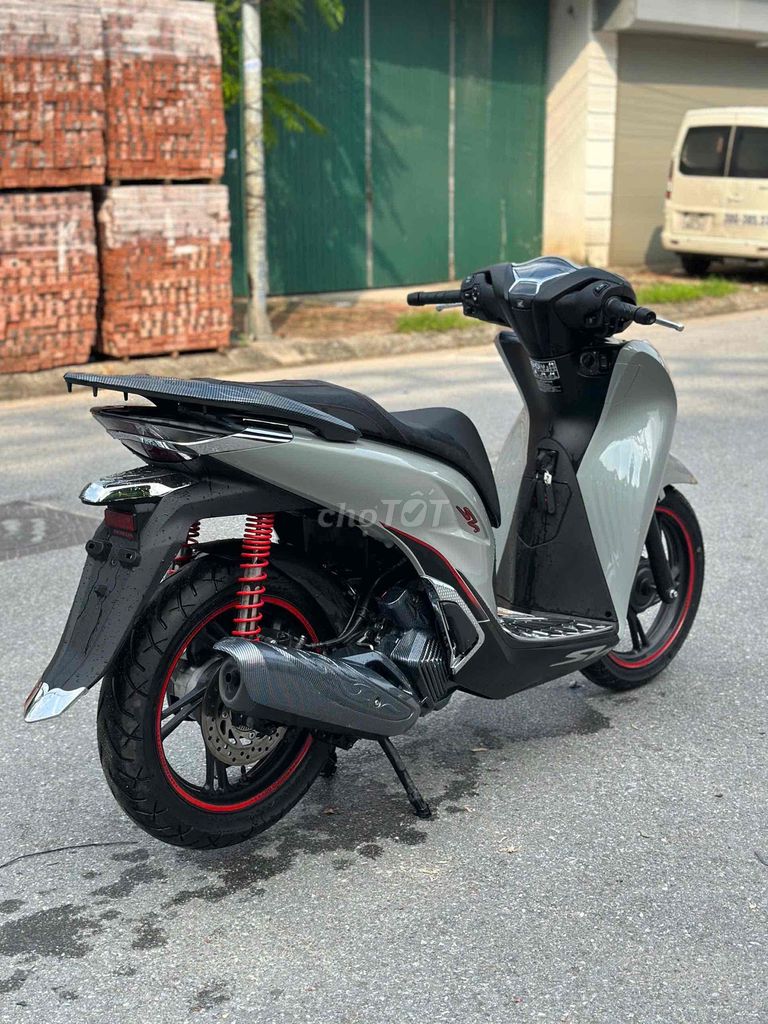 SH Nguyên Bản 2025 Siêu lướt_Bảo Hành 3 Năm✅✅✅. Mua bán Xe máy tại Huyện Gia Lâm Hà Nội được đăng bởi Xe Máy Phúc Hưng hình 4