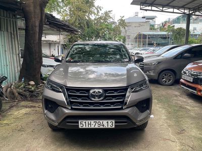 Toyota Fortuner 2.4AT 2020. Mua bán Ô tô tại Quận Tân Phú Tp Hồ Chí Minh được đăng bởi Lê Tấn Dũ