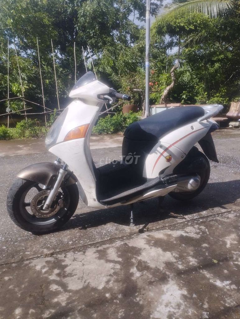 Xe máy Honda @ máy chạy êm bốc. Mua bán Xe máy tại Huyện Hải Hậu Nam Định được đăng bởi Bảo việt  hình 2