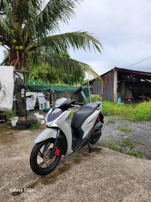Sh 160i bản đặc biệt có GPS chống trộm dán full xe. Mua bán Xe máy tại Huyện Nhơn Trạch Đồng Nai được đăng bởi như quỳnh 