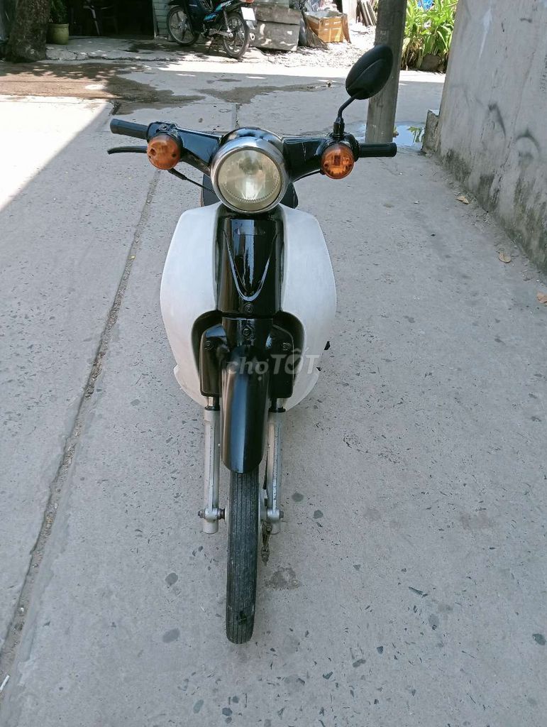 Cần bán xe cúp 50cc xe có đề