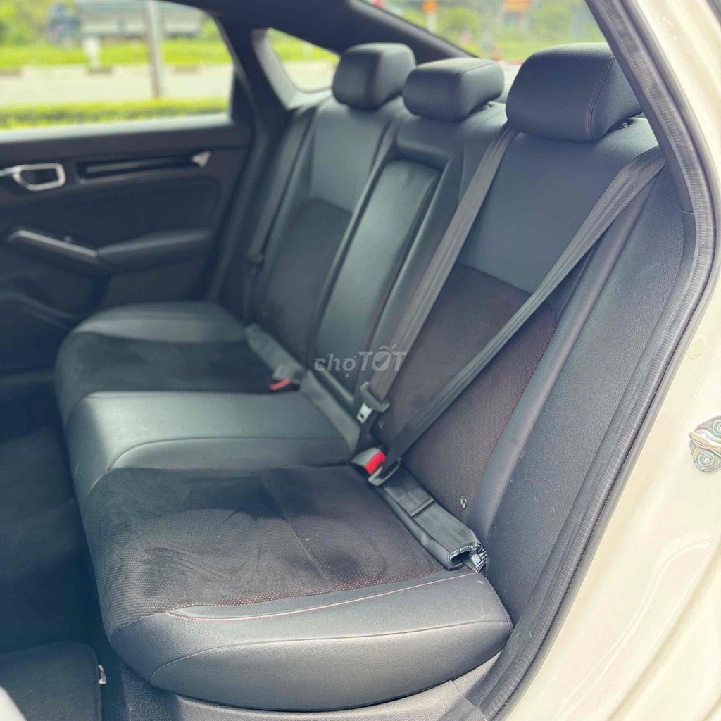 Honda Civic 2022 RS - 25000 km. Mua bán Ô tô tại Thành phố Biên Hòa Đồng Nai được đăng bởi Huy Dung hình 10