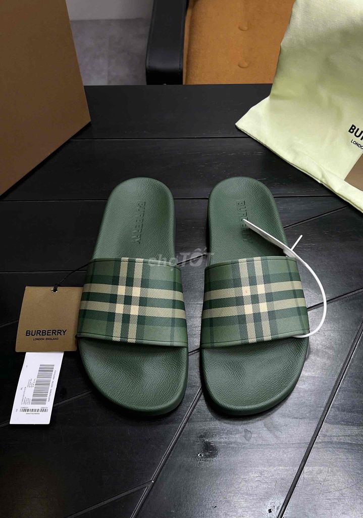 Dép Nam BBR Kẻ Xanh Rêu Cao Cấp. Mua bán Giày dép tại Quận Bình Tân Tp Hồ Chí Minh được đăng bởi Trúc Phương hình 1