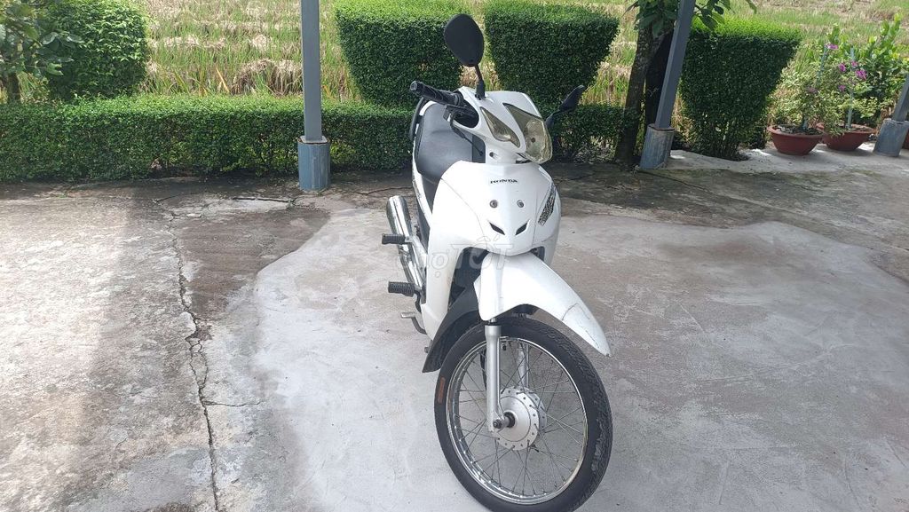 Xe wave 50cc trắng. Mua bán Xe máy tại Huyện Cần Đước Long An được đăng bởi Thịnh hình 1