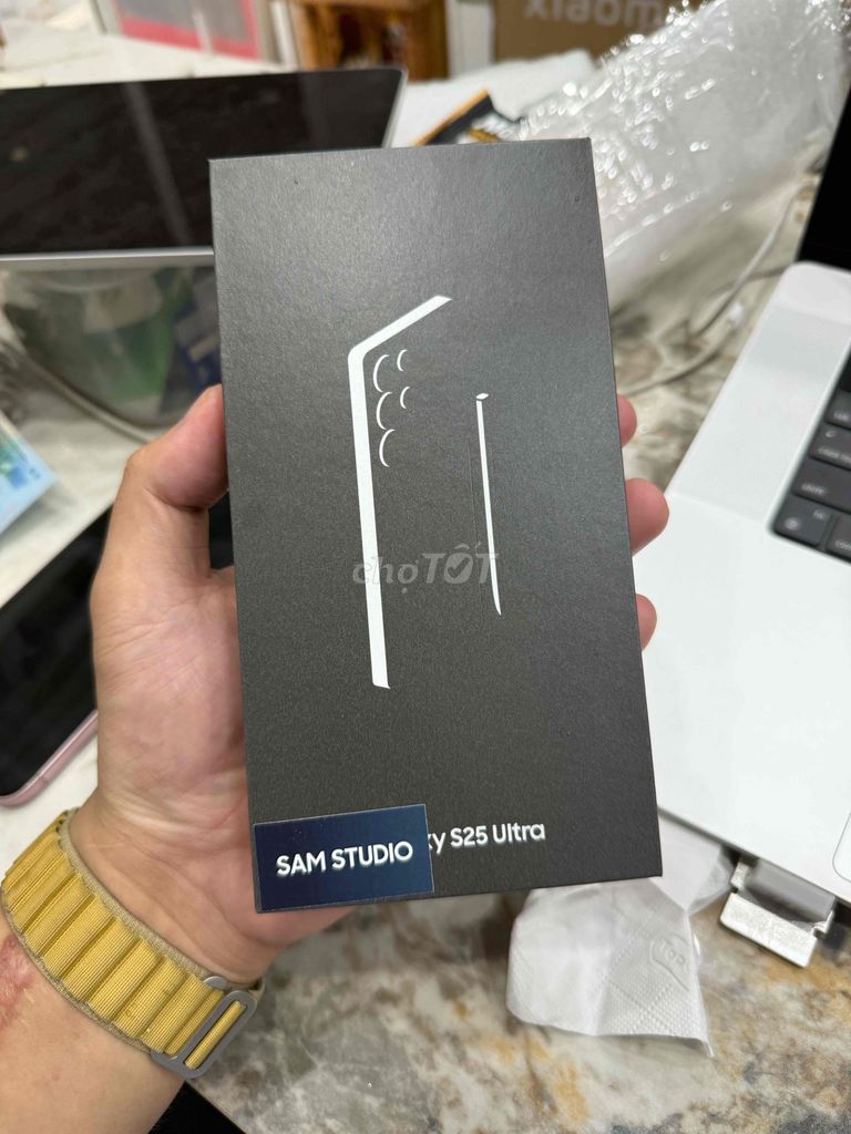 Samsung S25 Ultra 256GB Đen new seal. Mua bán Điện thoại tại Huyện Thanh Trì Hà Nội được đăng bởi Đoàn Xuân Tùng hình 1