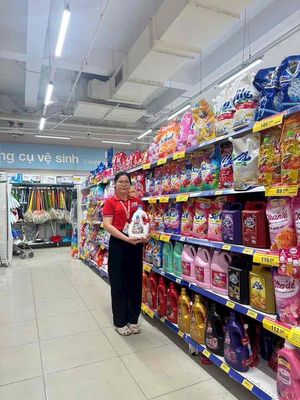 TUYỂN NHÂN VIÊN BÁN HÀNG HOÁ MỸ PHẨM TẠI SIÊU THỊ