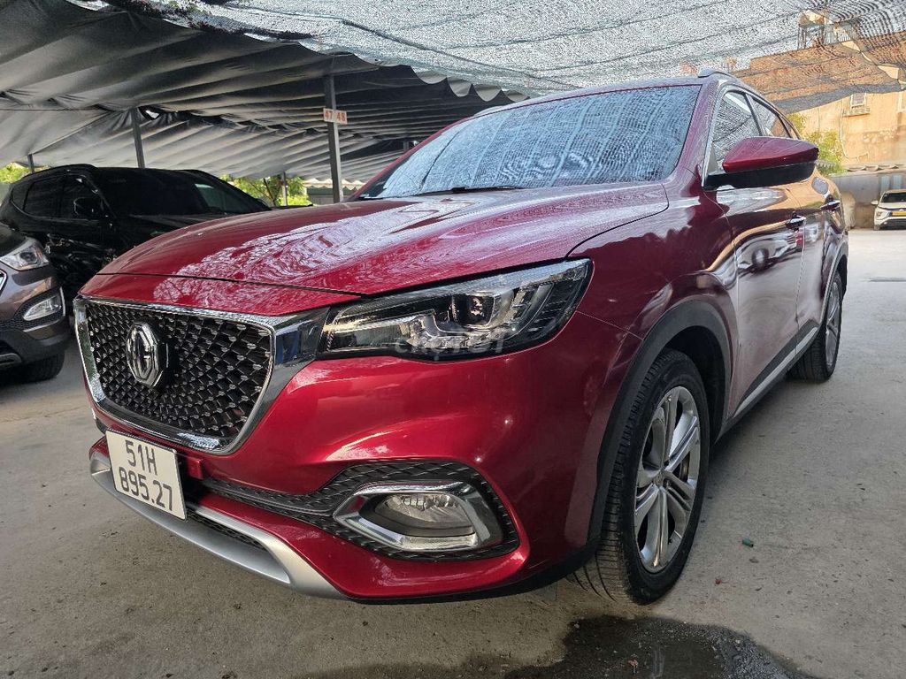 MG HS 2.0 Trophy SUV Tự động Đỏ