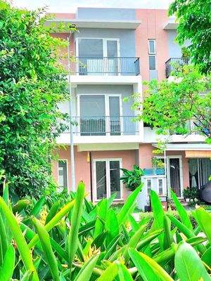 bán biệt thự dragon villa, 8ty còn bl, 4pn 3 wc, bán gấp