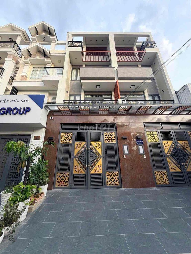 Новый дом 100% 5 спален рядом с Vạn Phúc City Thủ Đức, парковка для авто, есть кондиционер